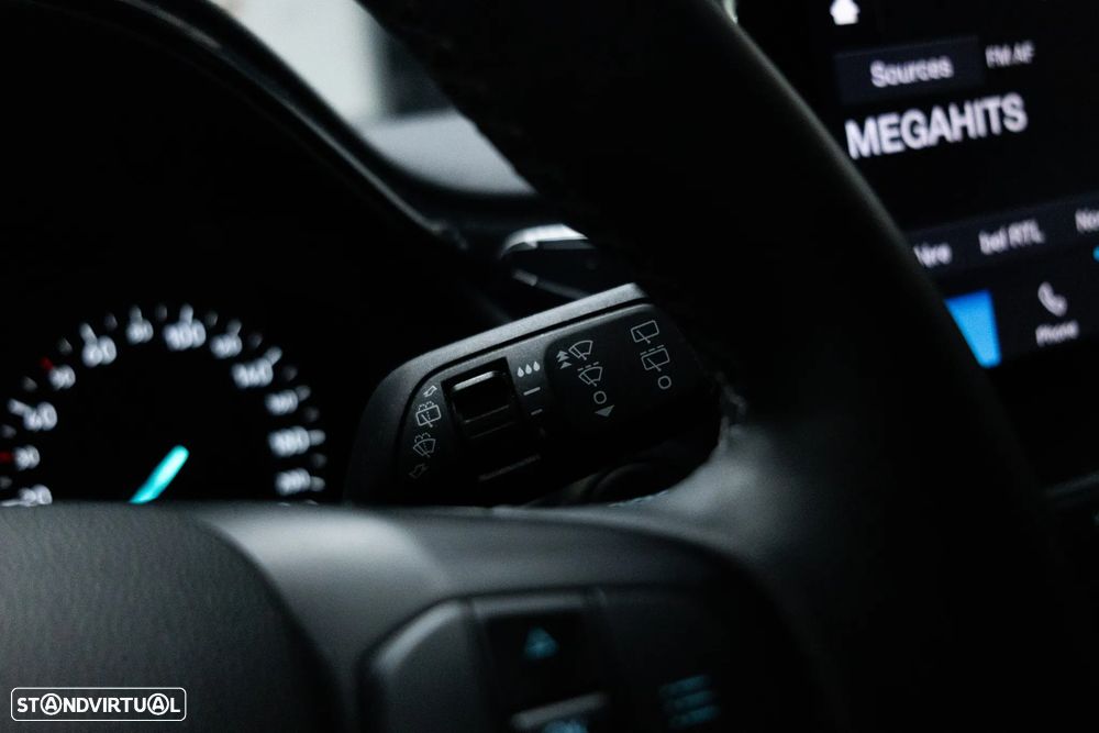 Ford Fiesta 1.0 EcoBoost S&S TITANIUM - 14