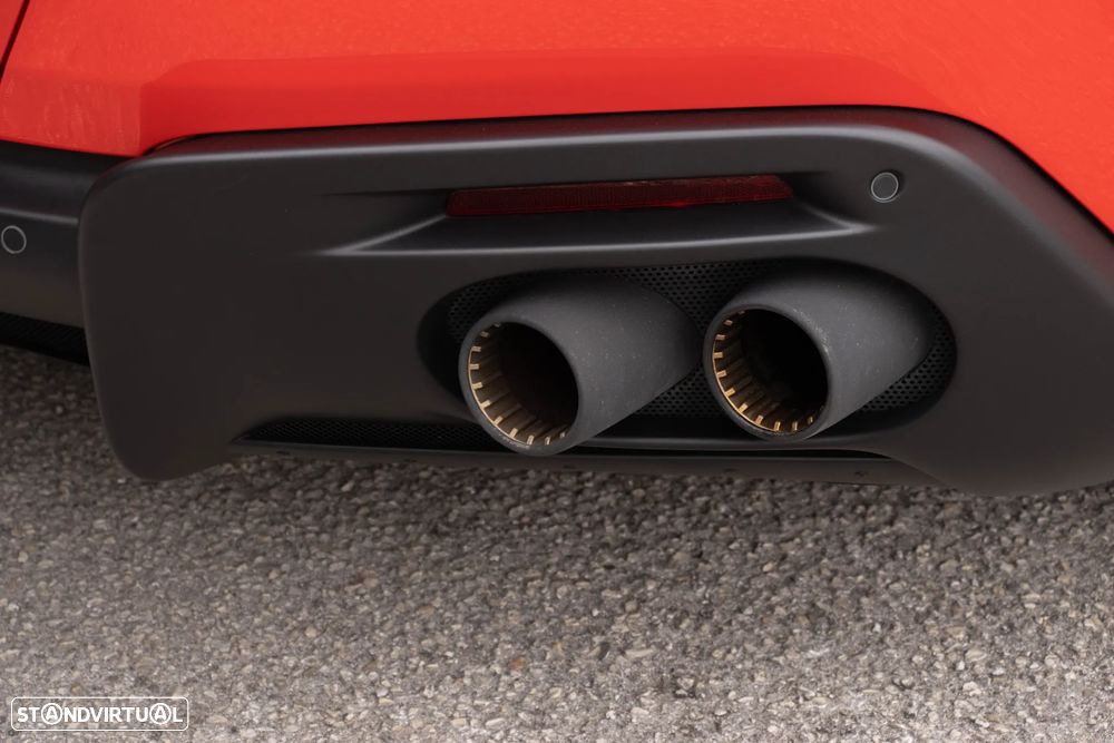 Ferrari Roma 3.9 Twin-Turbo V8 - 26