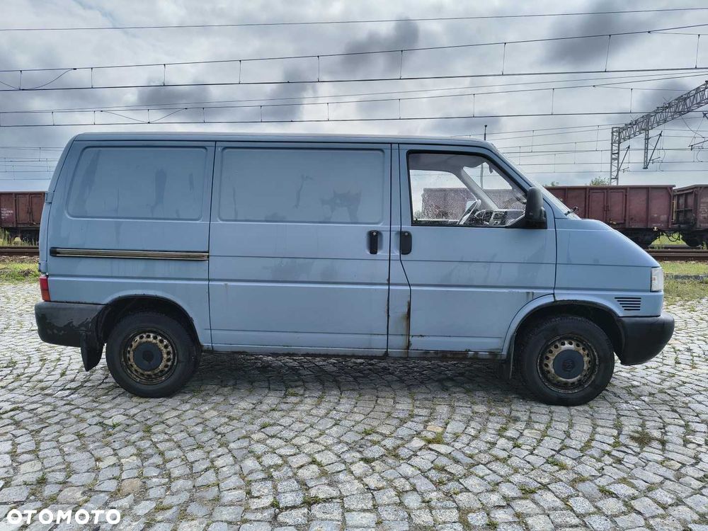 Volkswagen Transporter - 1