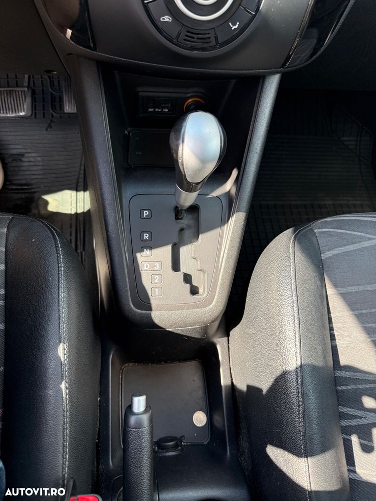 Kia Venga - 17