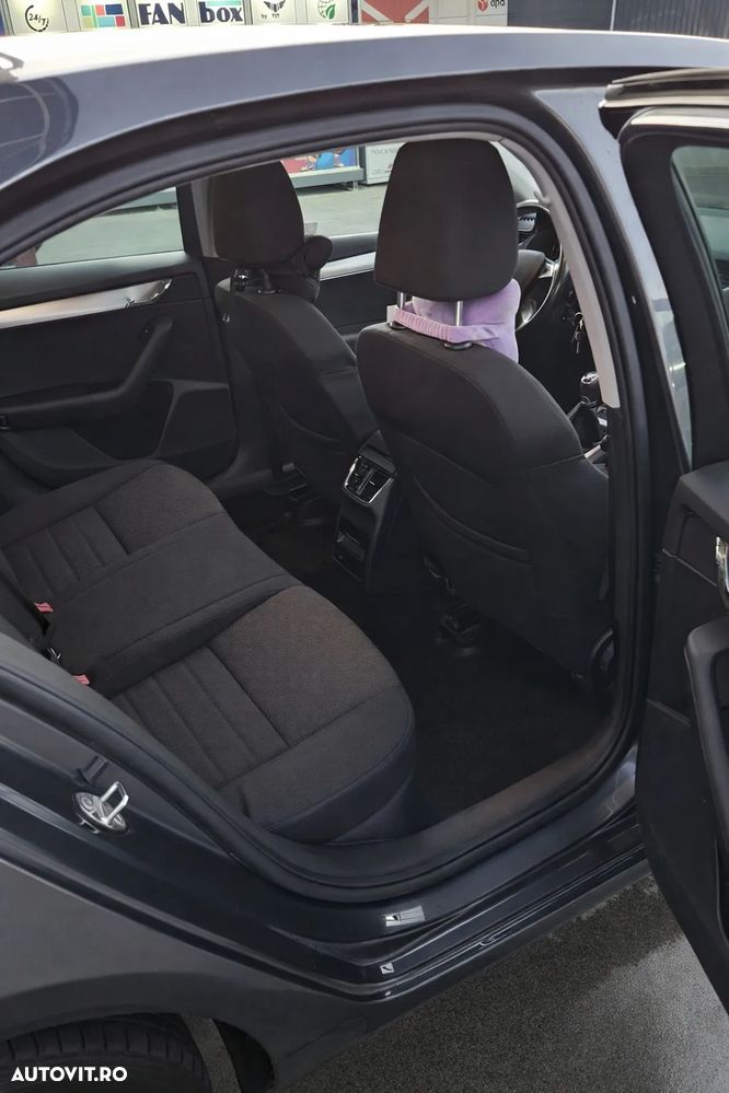 SKODA Octavia 2014 — imagine 4
