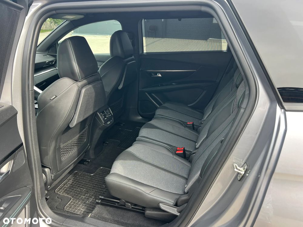 Peugeot 5008 - 11