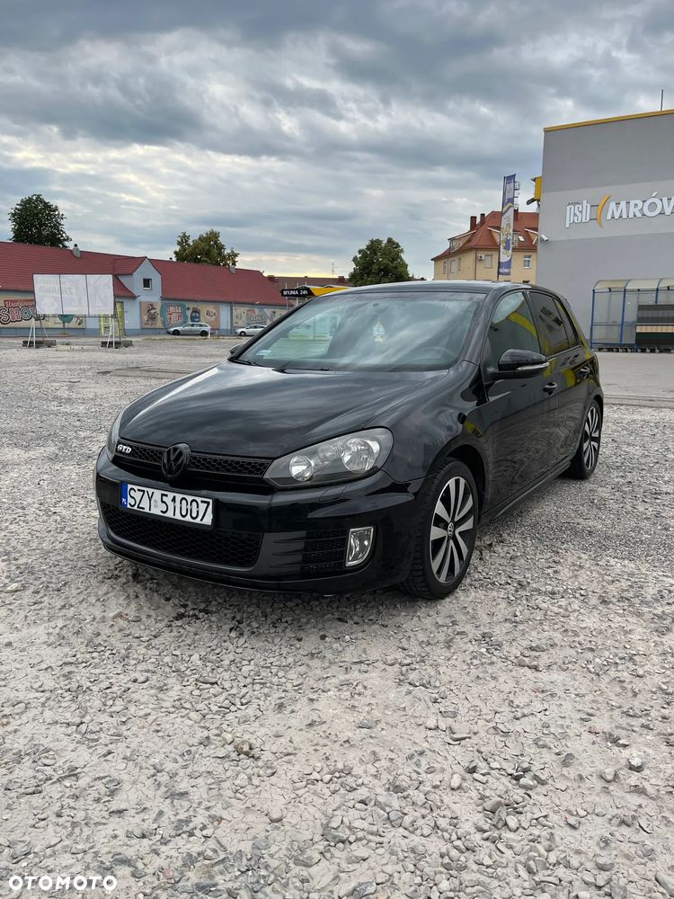Volkswagen Golf 2.0 TDI GTD - 2