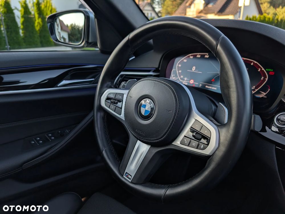 BMW Seria 5 520d Sport Line - 13