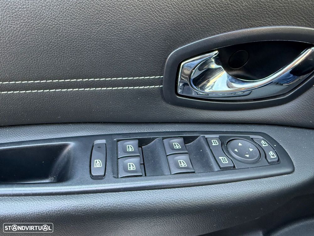 Renault Scénic 1.5 dCi Bose Edition EDC SS - 11