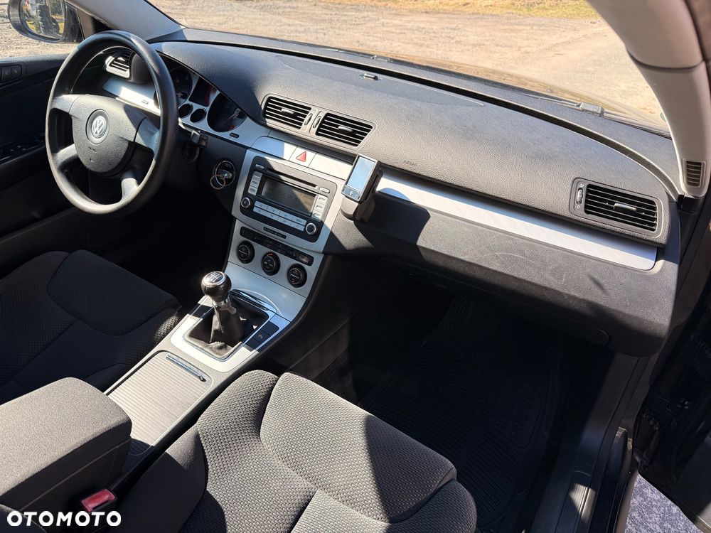 Volkswagen Passat 2.0 TDI Comfortline - 20