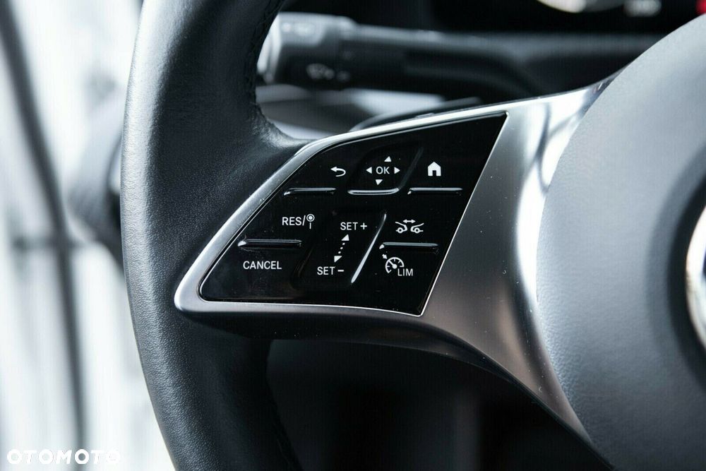 Mercedes-Benz CLA - 21