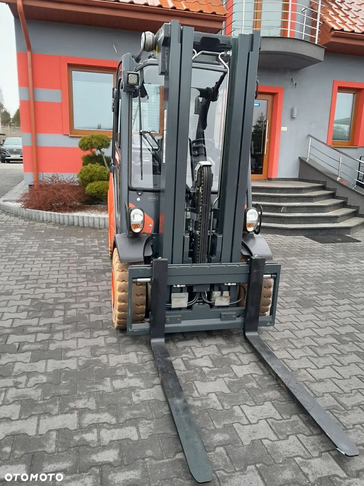 Linde H35T-02 - 5