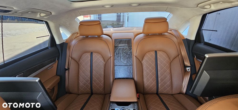 Audi A8 6.3 W12 FSI L Quattro - 25