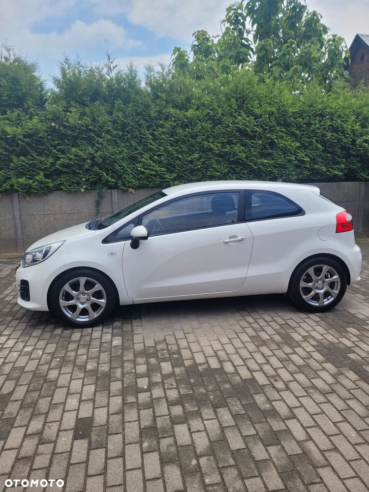 Kia Rio - 3