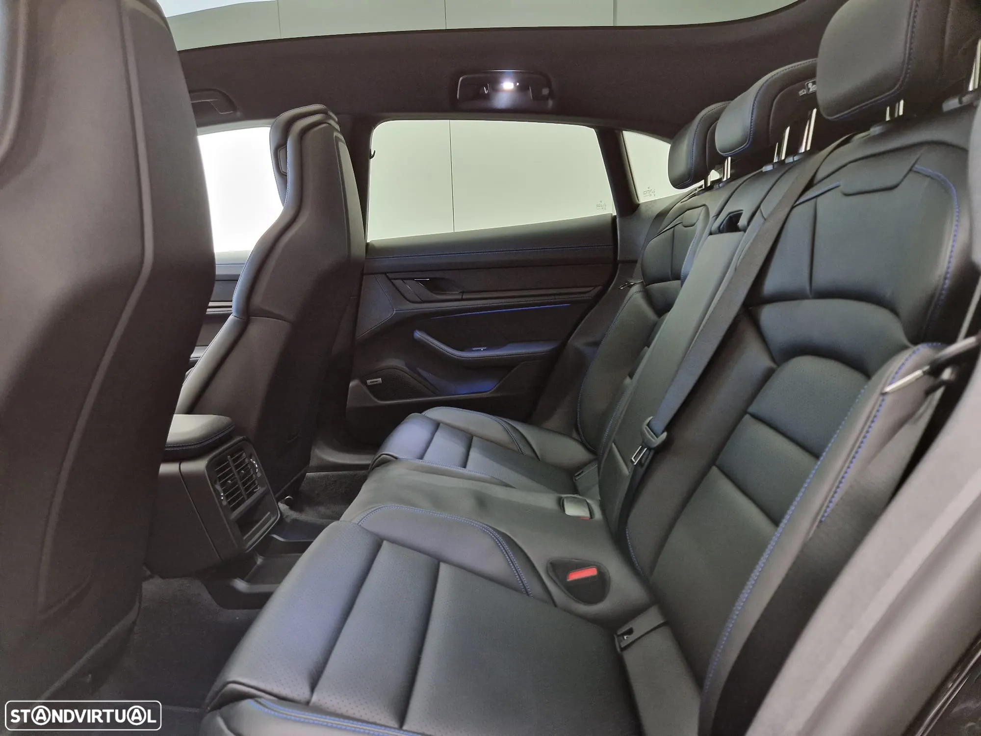 Porsche Taycan Sport Turismo 4S - 23