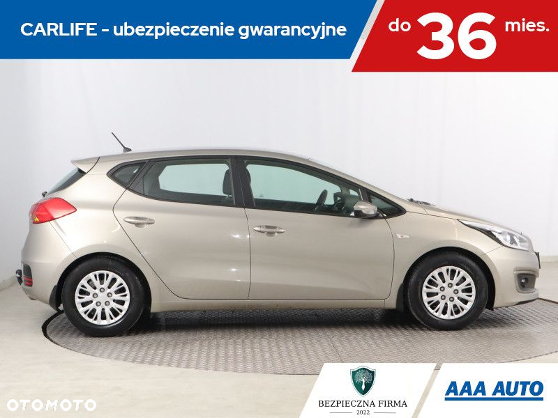 Kia Ceed - 7