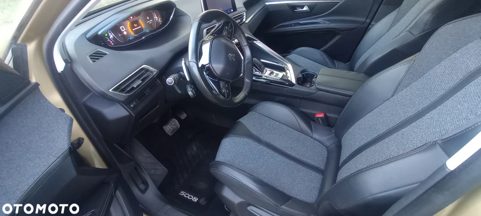 Peugeot 5008 1.6 BlueHDi Style 7os - 9