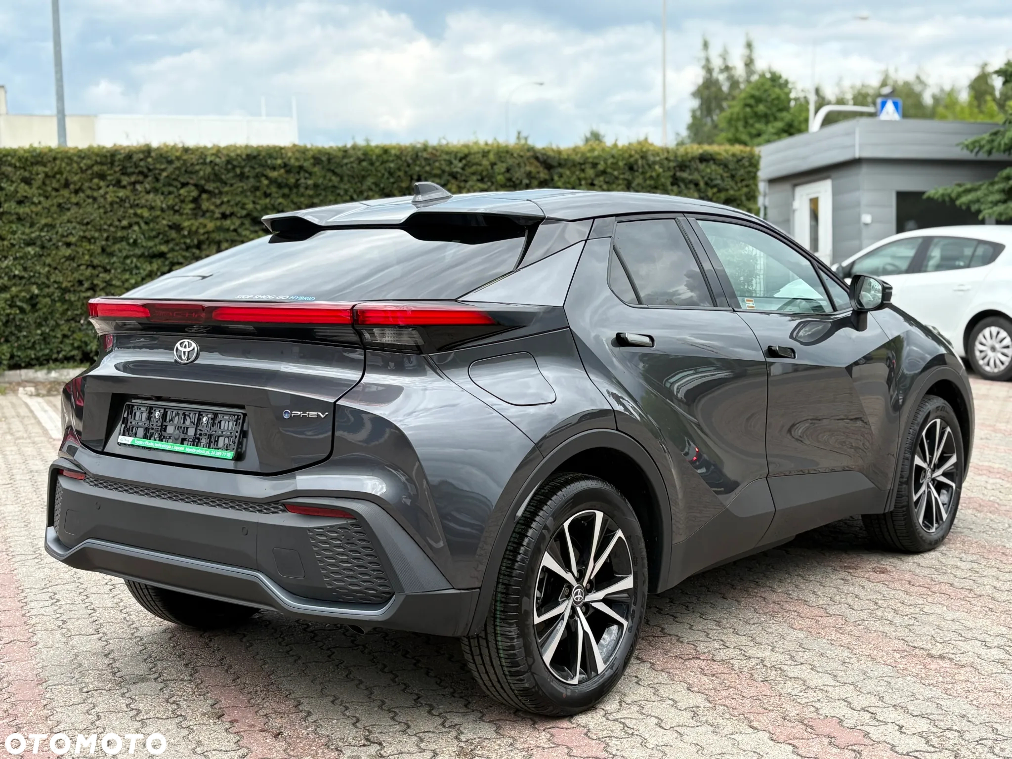 Toyota C-HR 2.0 PHEV Dynamic Force Style - 4