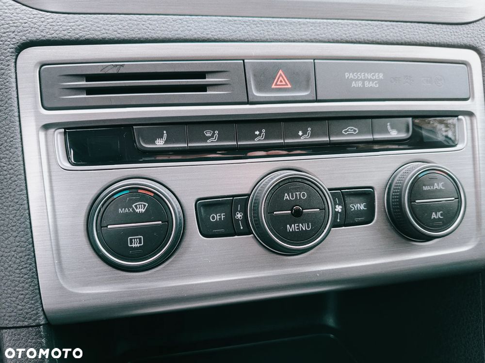 Volkswagen Golf Sportsvan 1.2 TSI (BlueMotion Technology) Comfortline - 23