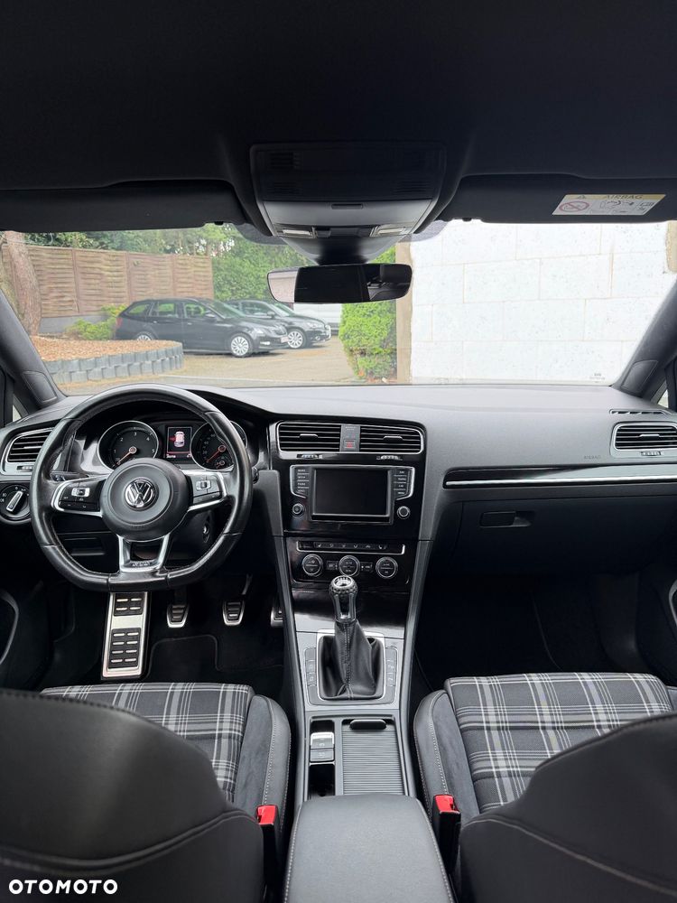Volkswagen Golf 2.0 TDI BMT GTD - 25