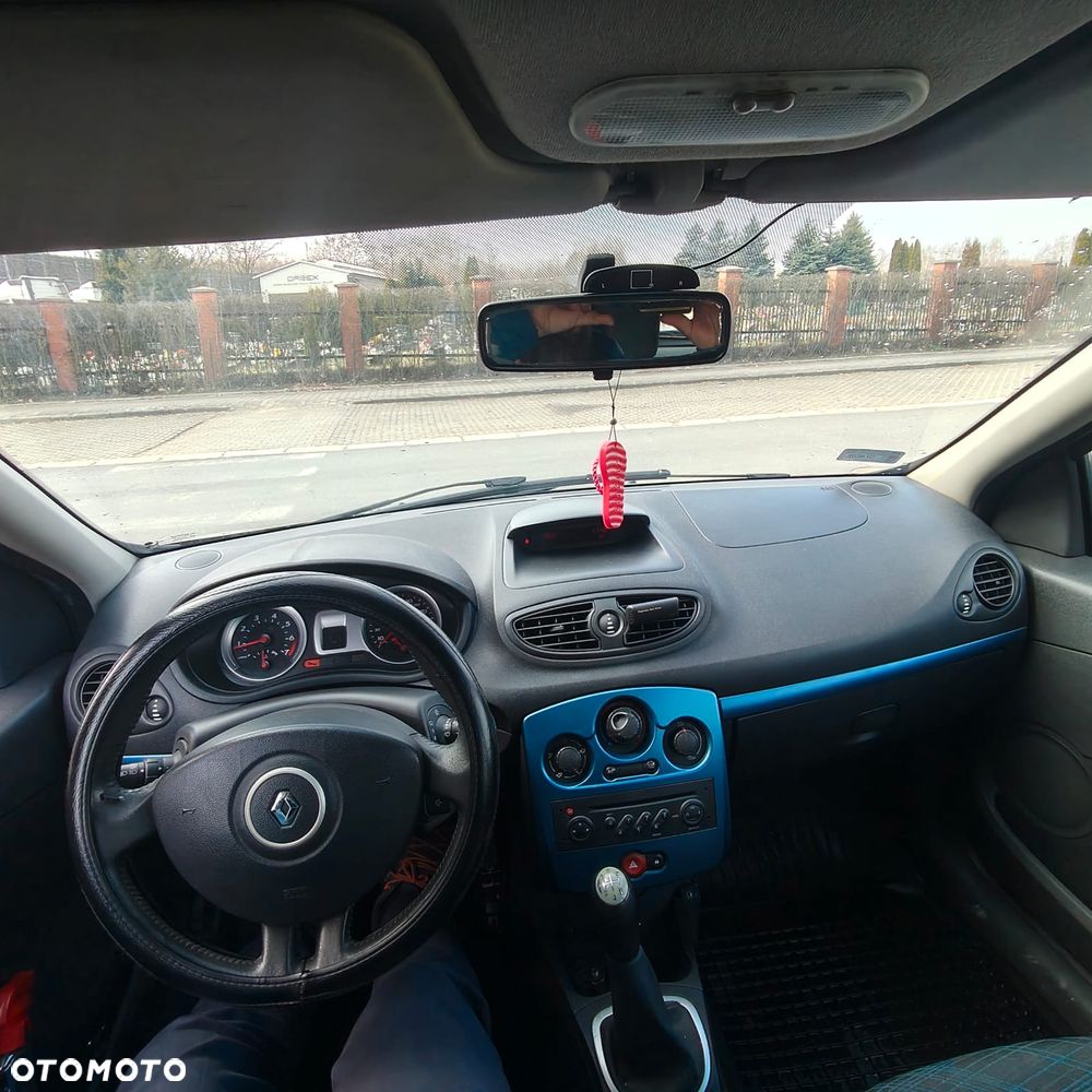 Renault Clio 1.2 16V Expression - 15