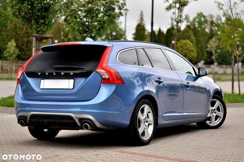 Volvo V60 D3 Drive-E R-Design Momentum - 3