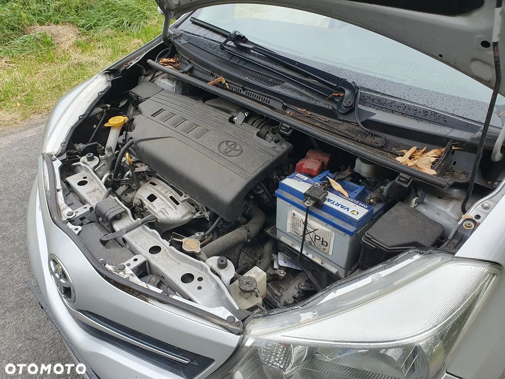 Toyota Yaris - 18
