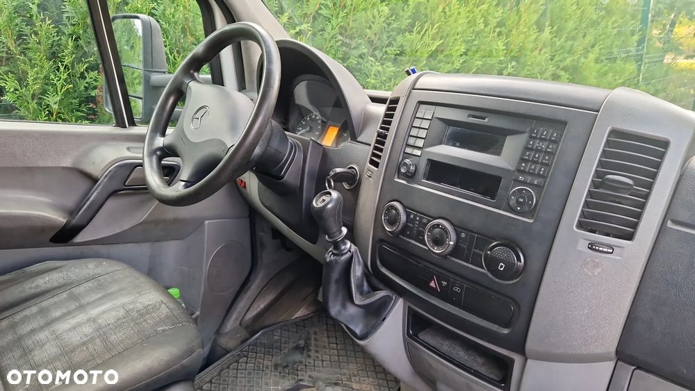 Mercedes-Benz SPRINTER - 15