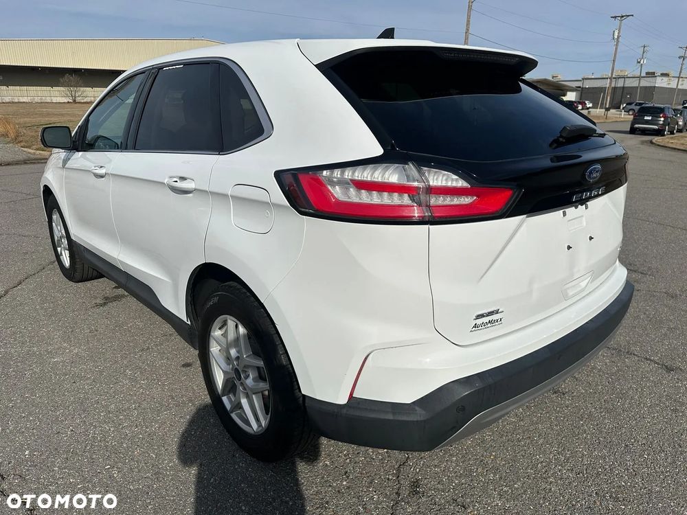 Ford Edge 2.0 EcoBlue Bi-Turbo 4x4 Titanium - 4