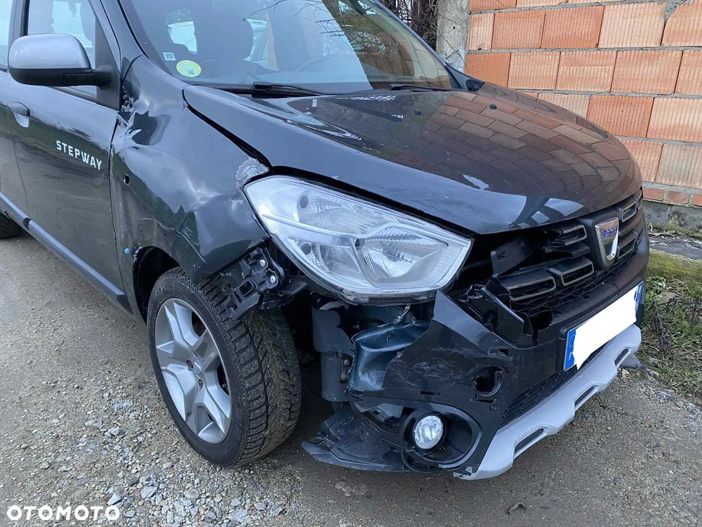 Dacia Lodgy 1.5 Blue dCi Stepway S&S EU6d - 25