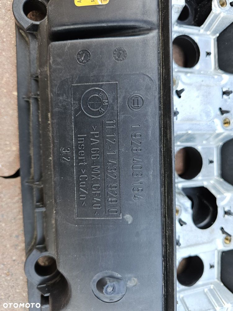 Pokrywa zaworów bmw e46 6cylindow