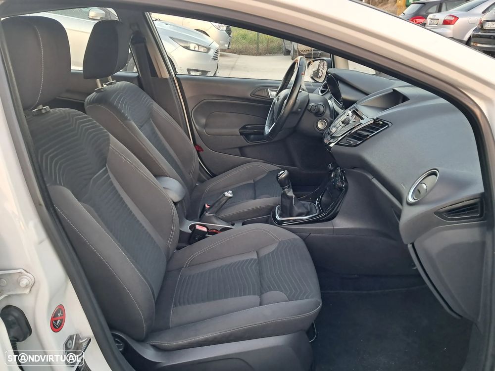 Ford Fiesta 1.5 TDCi Titanium - 9
