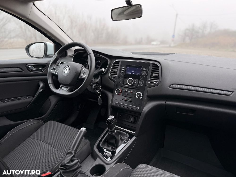 Renault Megane TCe Business - 5