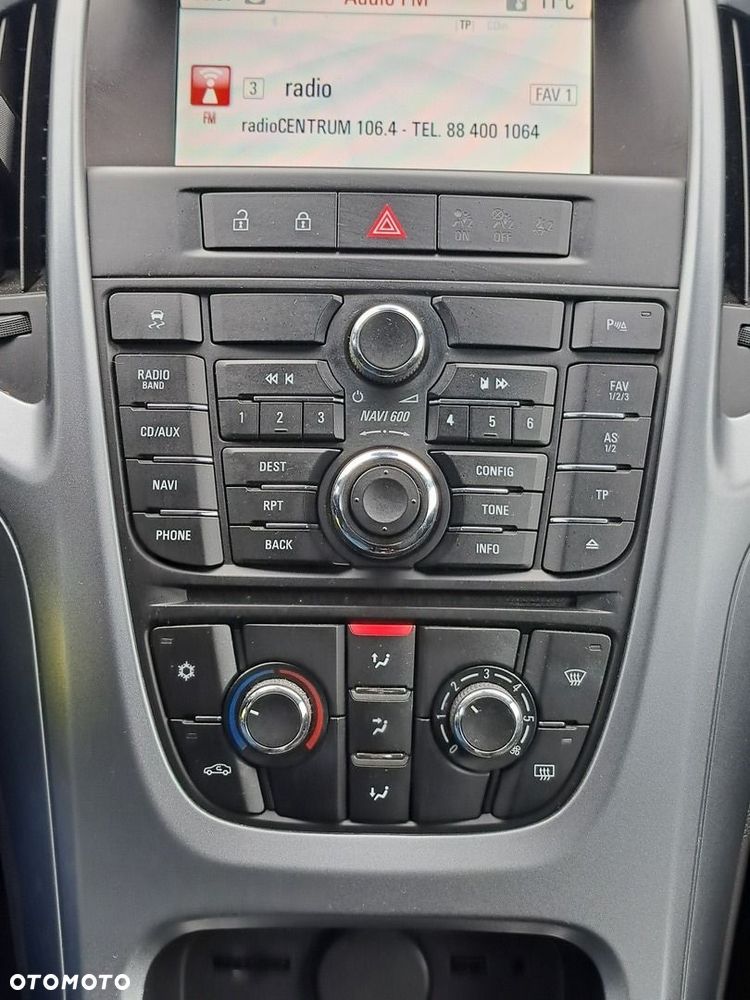 Opel Astra IV GTC 1.6 T Enjoy - 14