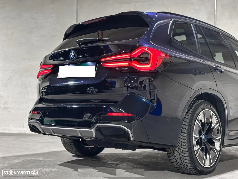 BMW iX3 M Sport Impressive - 22