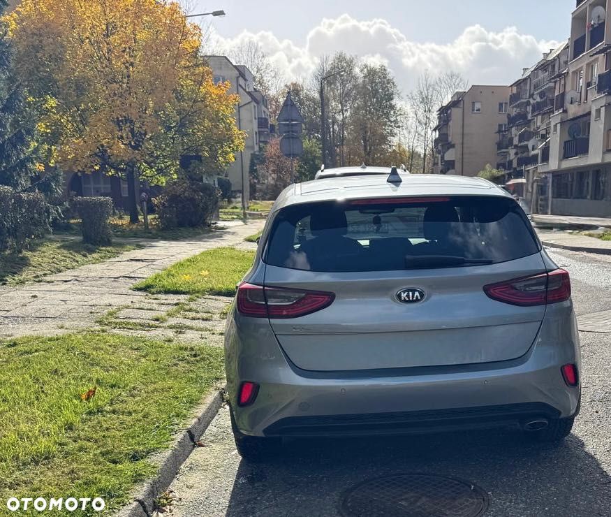 Kia Ceed - 1