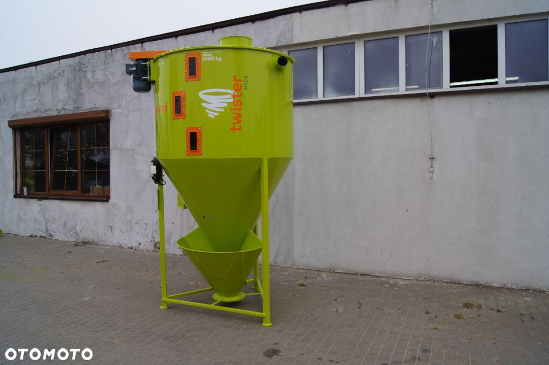 Paszowy mieszalnik pasz ADRAF  Super Model Twister 500 750 1000 1200 1500 2000 2500 3000 4000 5000 - 3