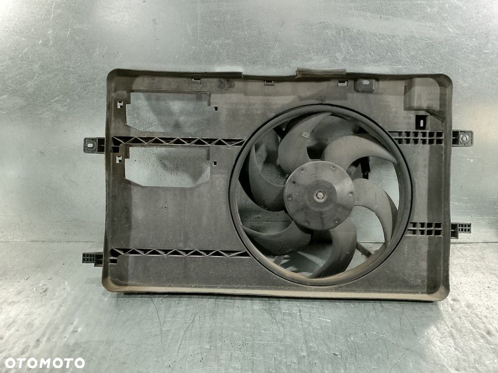 WENTYLATOR CHŁODNICY SMART FORFOUR I 1350A066  A4545001503 1.1 12V - 5