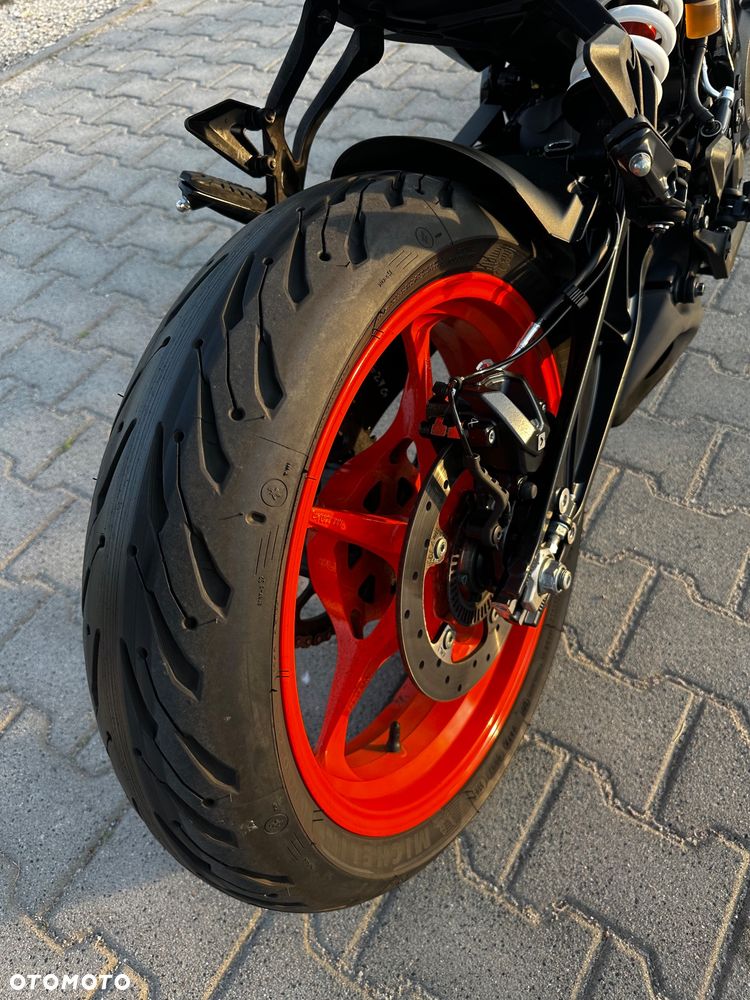 KTM Duke 125 - 18
