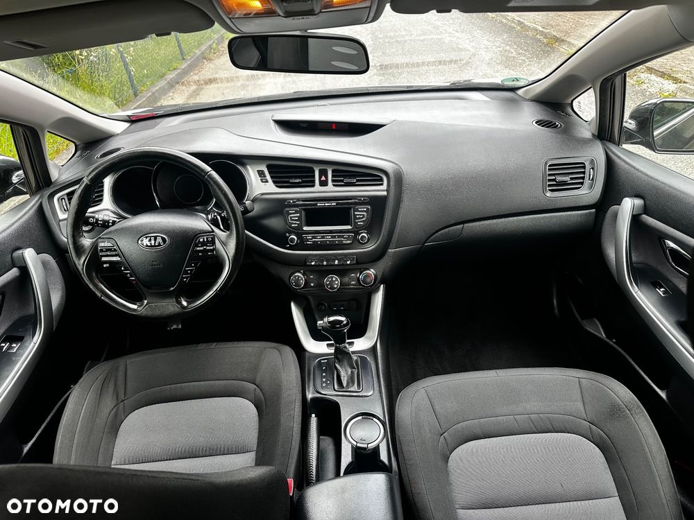 Kia Ceed 1.6 GDI L DCT - 6