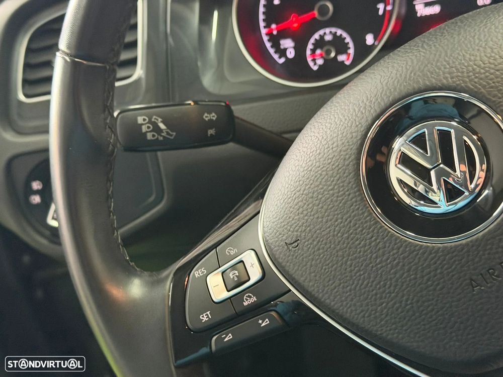 VW Golf 1.0 TSI Confortline - 10