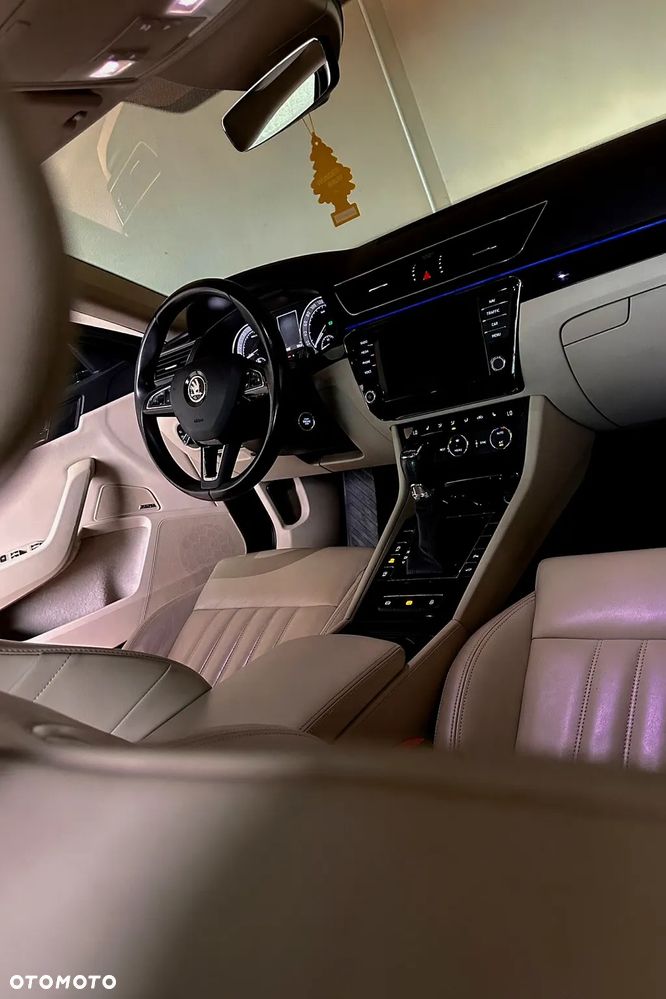 Skoda Superb 2.0 TSI 4x4 L&K DSG - 5