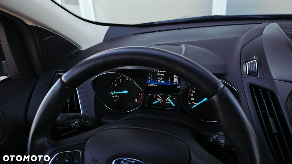 Ford Kuga - 25