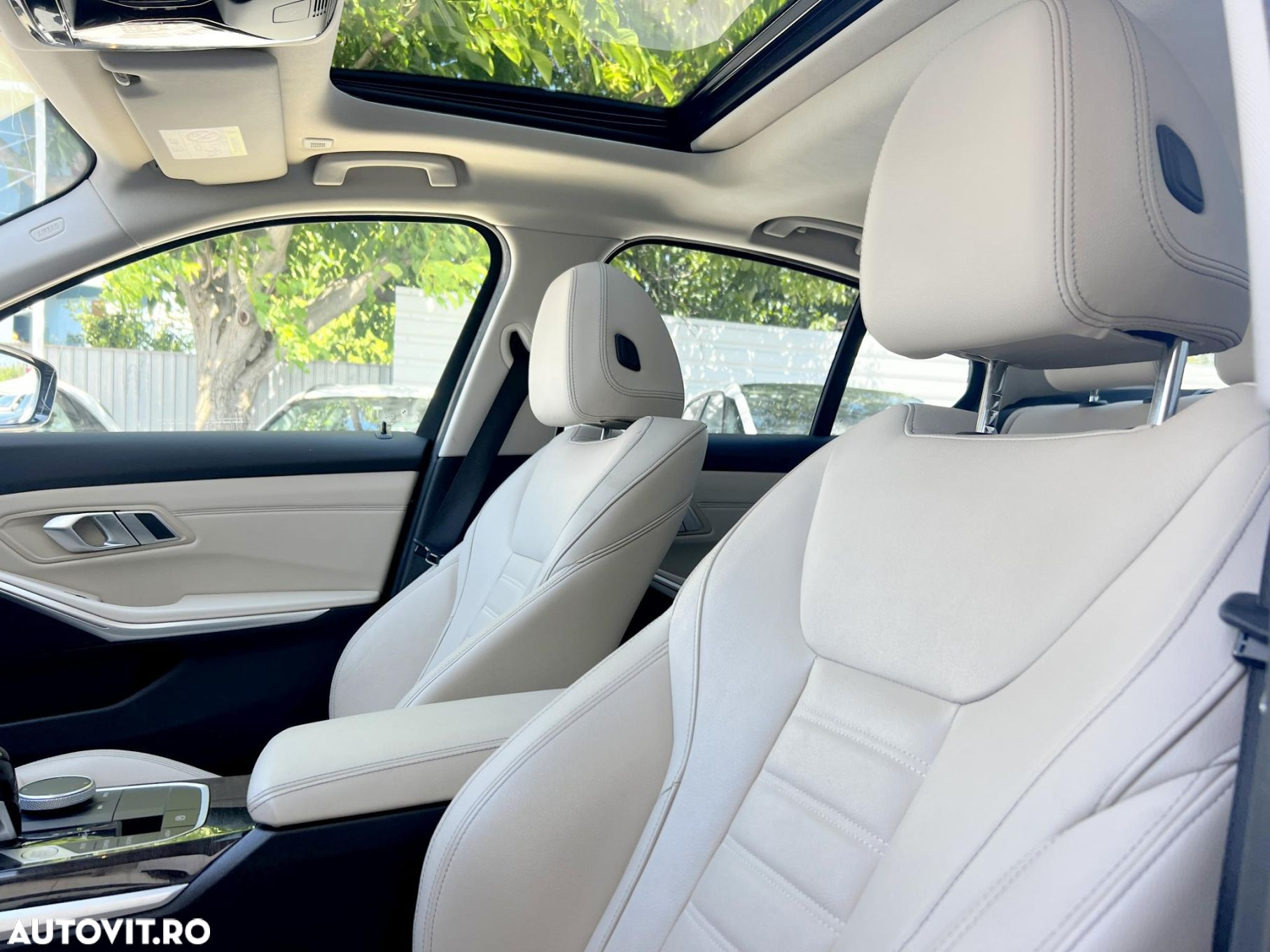 BMW Seria 3 318d Aut. - 34