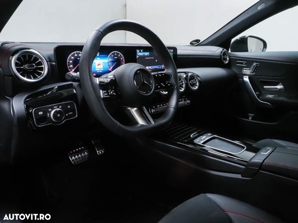 Mercedes-Benz CLA 180 - 8