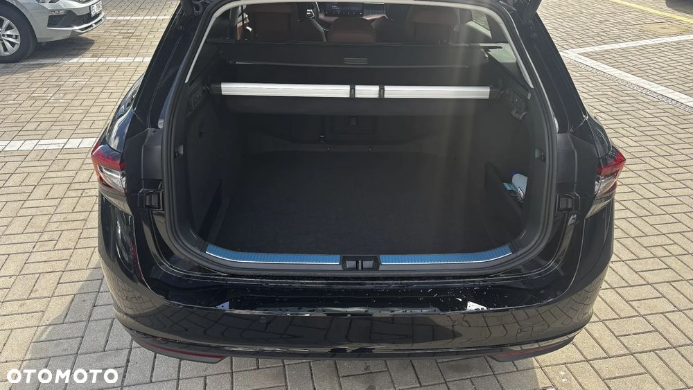 Skoda Superb 2.0 TSI Drive DSG - 6