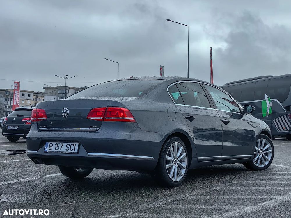Volkswagen Passat 2.0 TDI DSG BlueMotion Technology Comfortline - 14