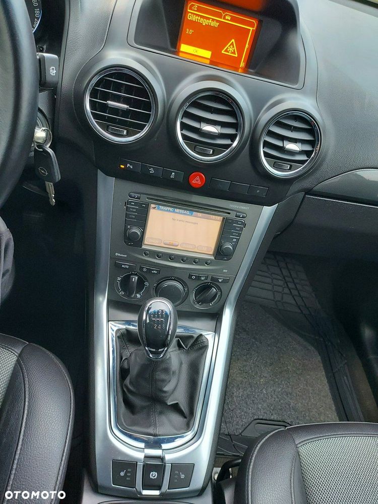 Opel Antara - 16