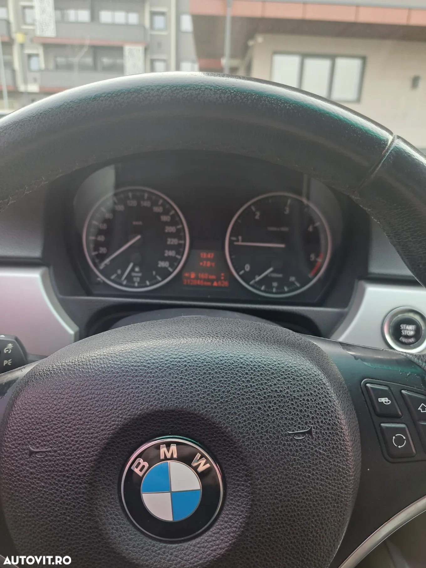 BMW Seria 3 318d - 9