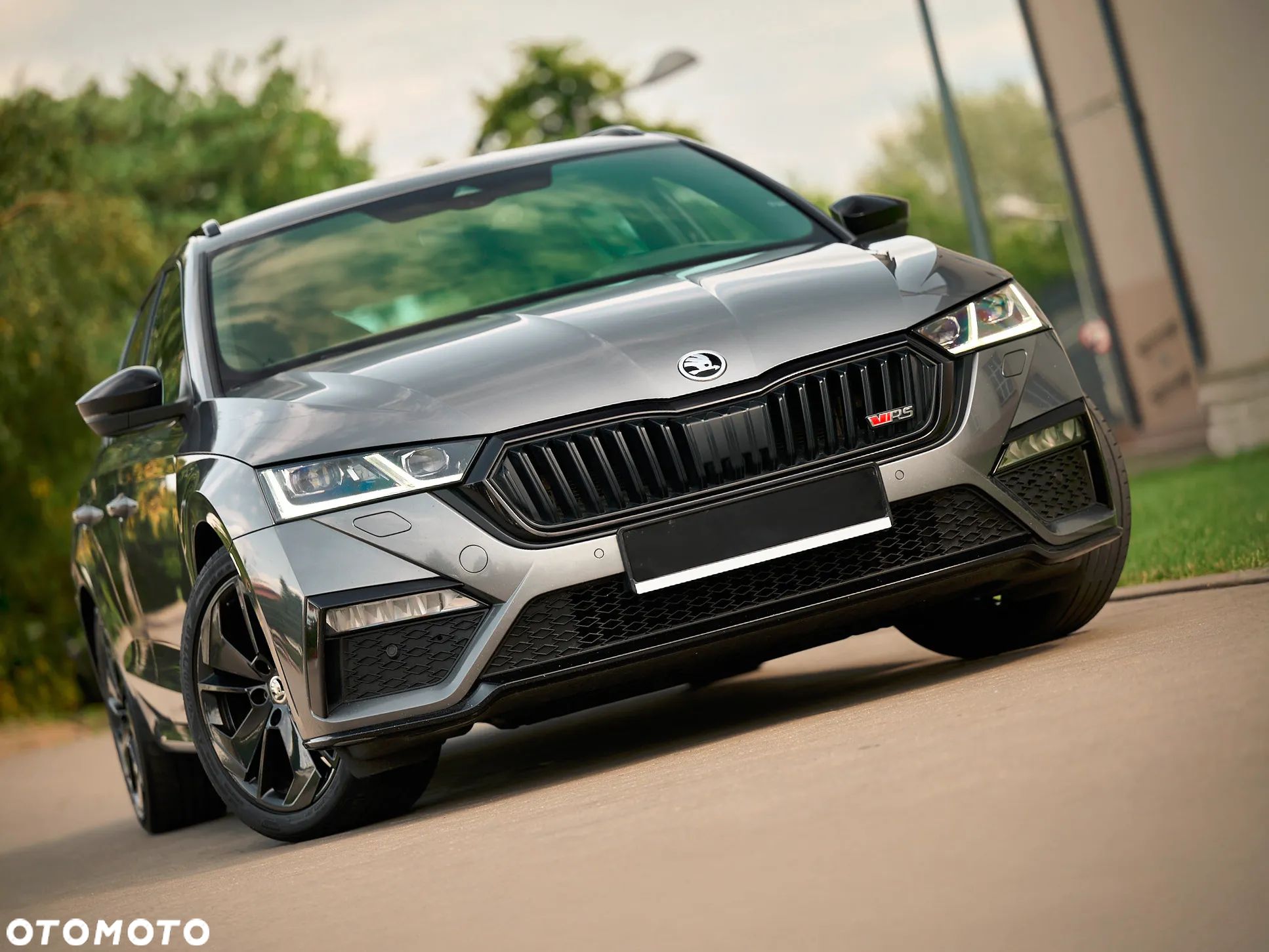Skoda Octavia Combi 2.0 TDI DSG RS - 1