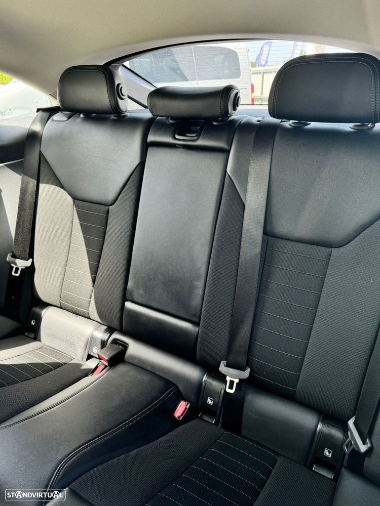 BMW i4 eDrive40 - 24