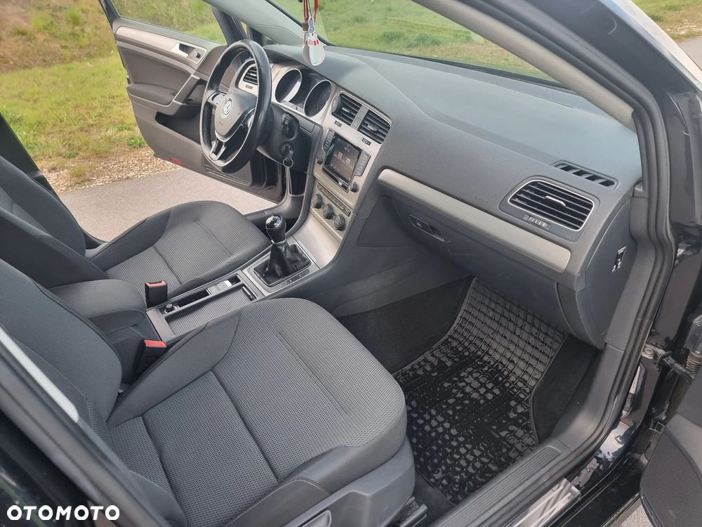 Volkswagen Golf 1.6 TDI Trendline - 6