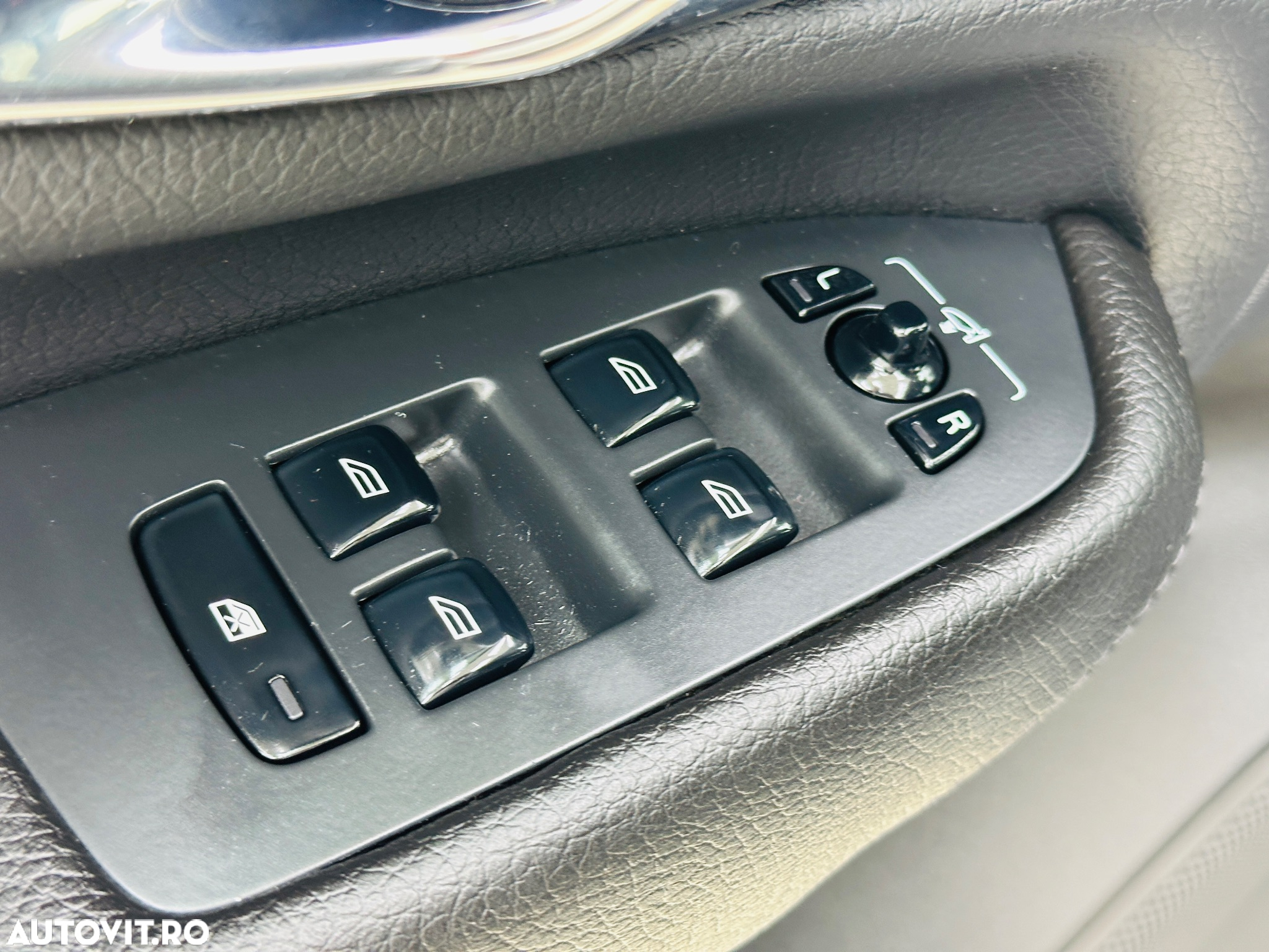 Volvo XC 90 D5 AWD Geartronic Momentum - 11
