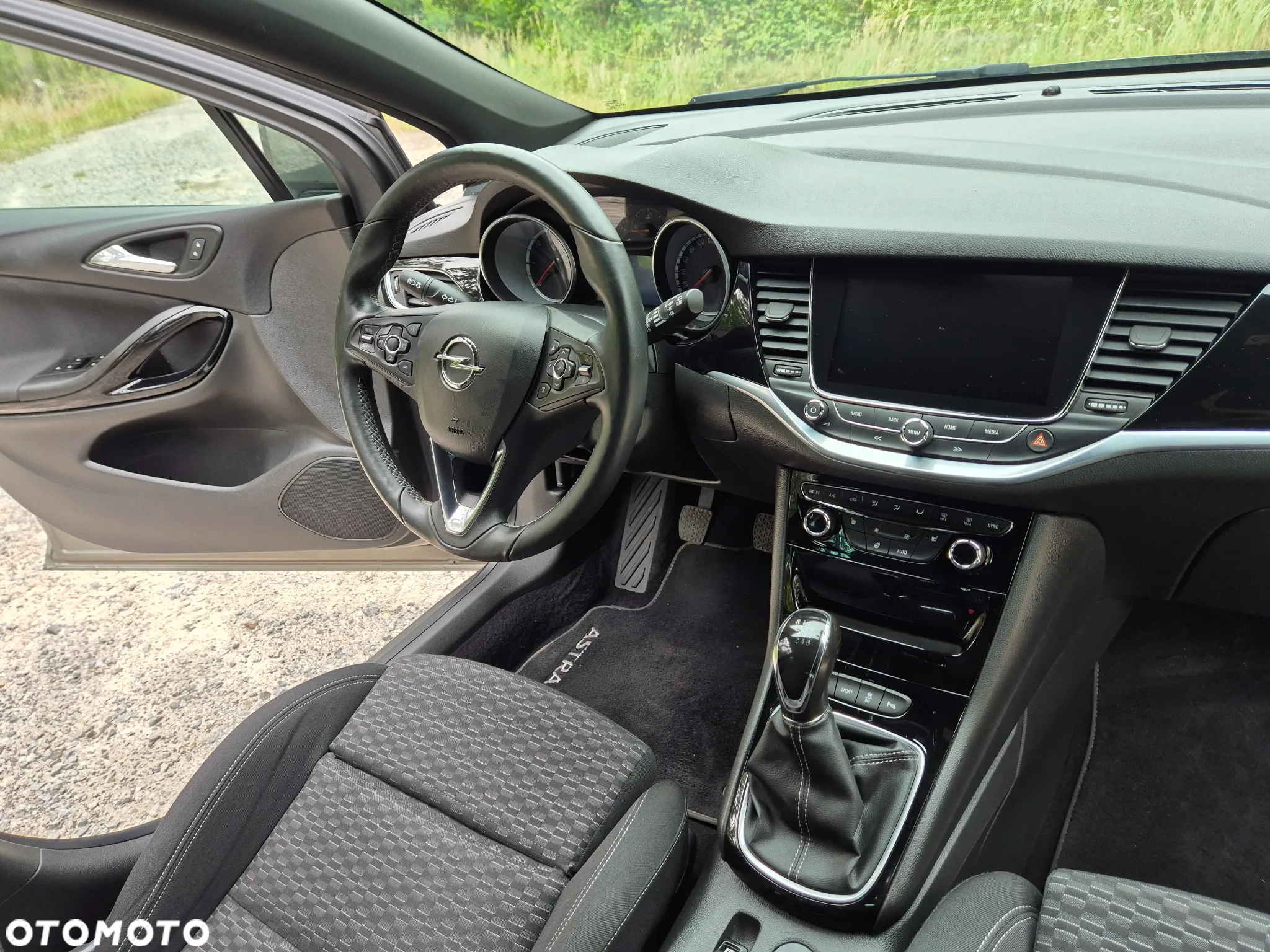 Opel Astra V 1.6 CDTI Essentia S&S - 17